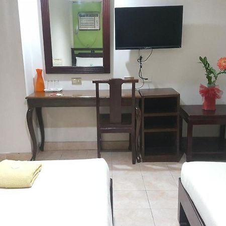 City Corporate Inn Iloilo City Buitenkant foto
