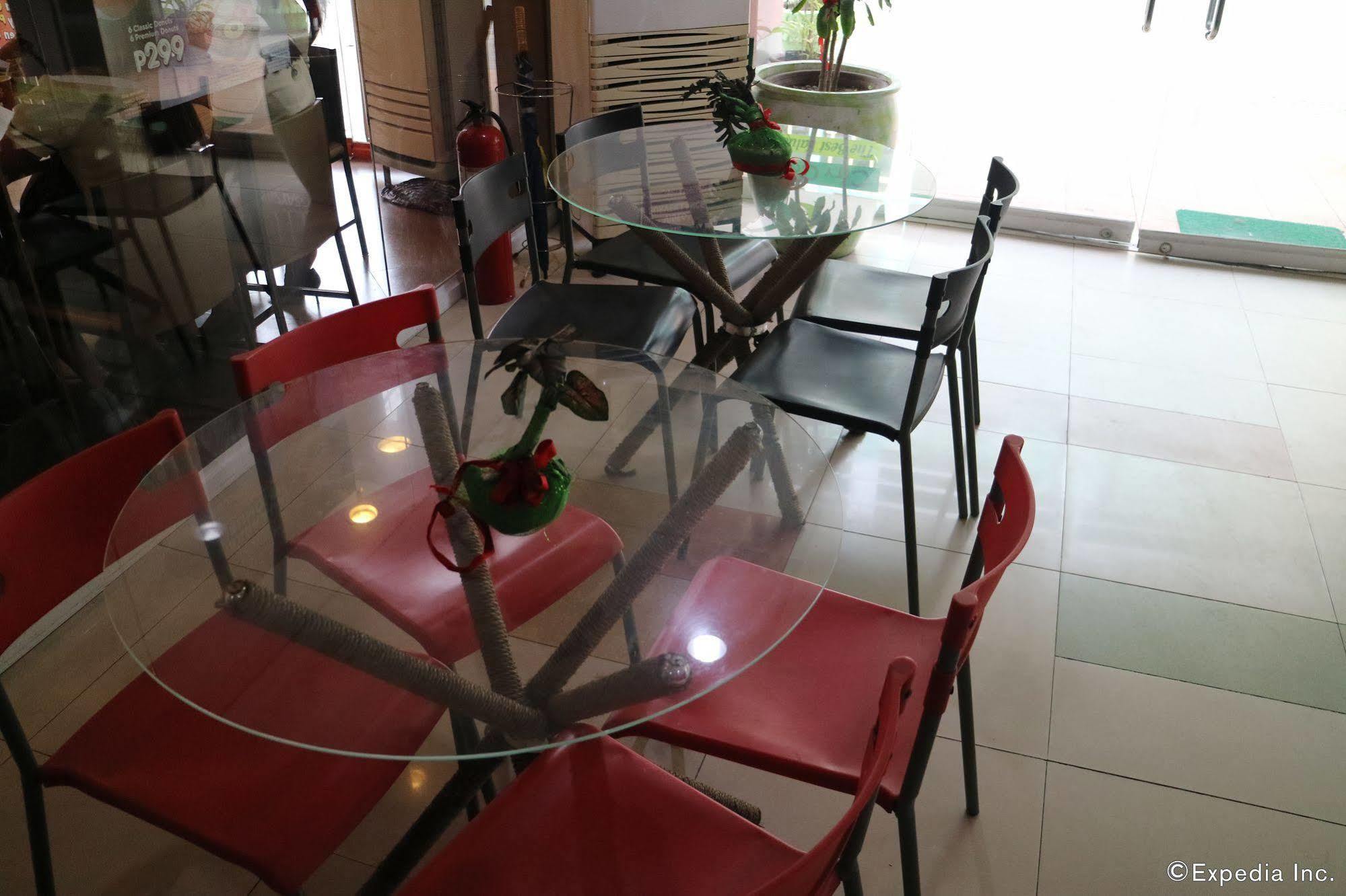 City Corporate Inn Iloilo City Buitenkant foto